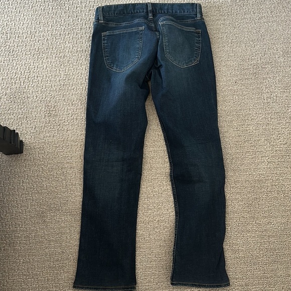 Banana Republic dark blue jeans. Nice slim fit jeans with small stain on front - Picture 3 of 4